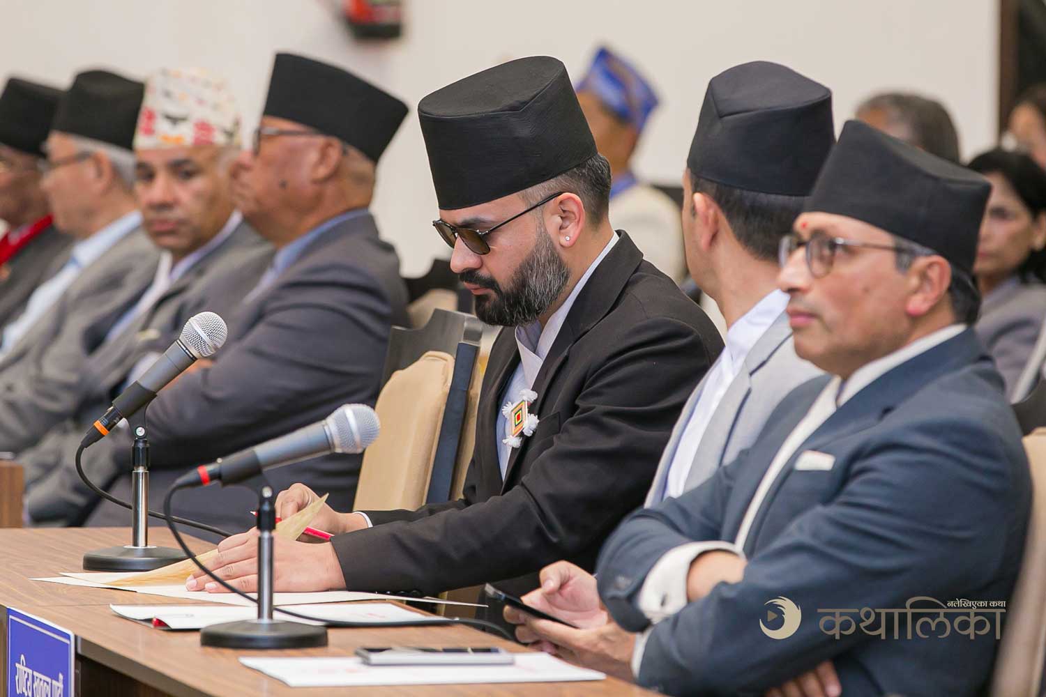  संसद भवनमा बहुप्रतीक्षित बालेनः जब ‘सिलाम साक्मा’मा  देखिए